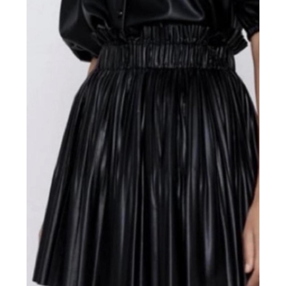 Zara Black Faux Leather Paperbag Waist Pleated Skort Mini Size S